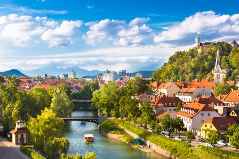 - © Matej Kastelic - Shutterstock.com