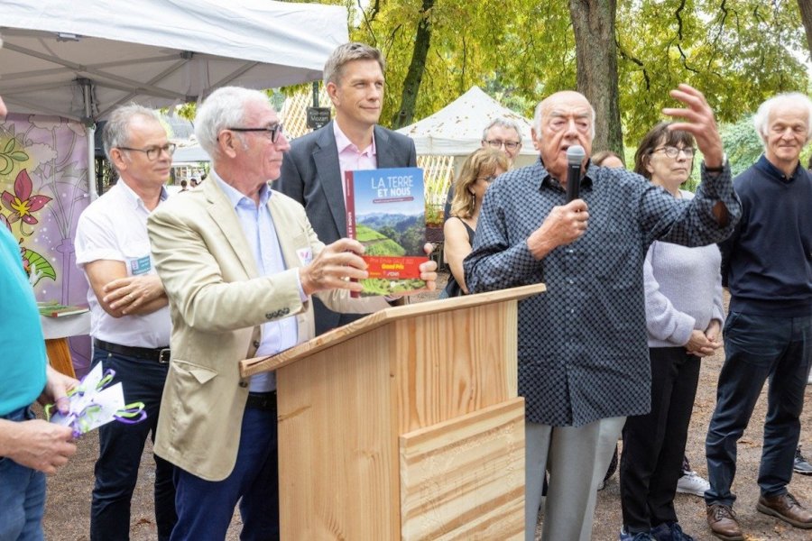 Conseil lecture : La Terre et nous, ouvrage récompensé par le Grand Prix Emile Gallé