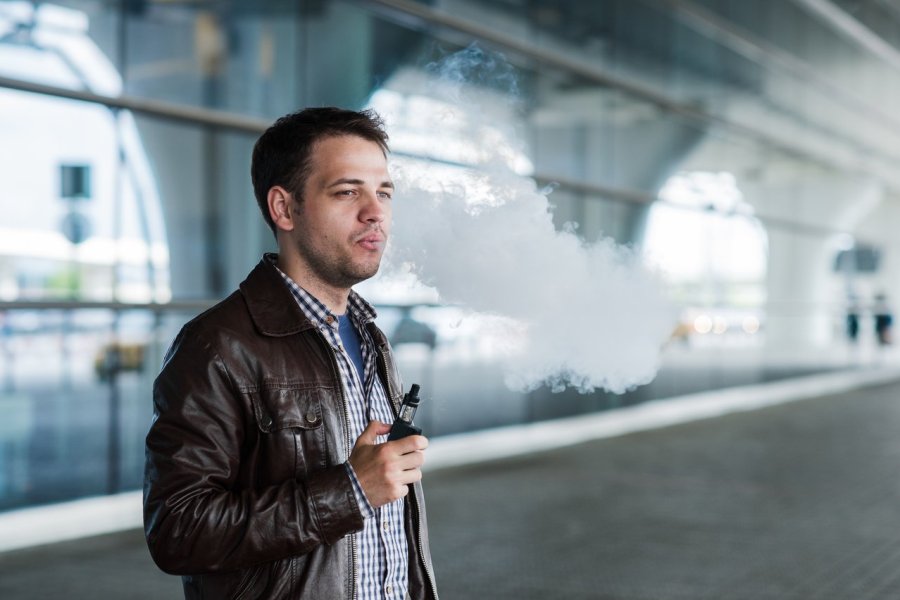 Comment voyager avec une cigarette électronique ?