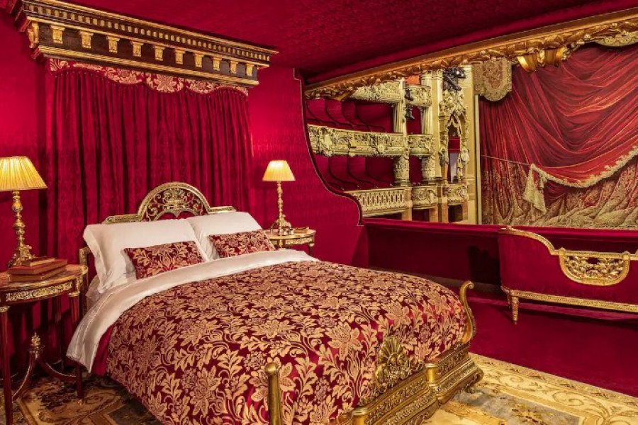Airbnb s'associe au Palais Garnier pour proposer une nuit inoubliable à deux voyageurs
