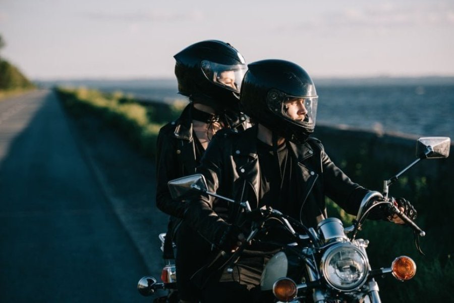 3 road trips à moto iconiques. Pensez à partir bien équipé en 2025