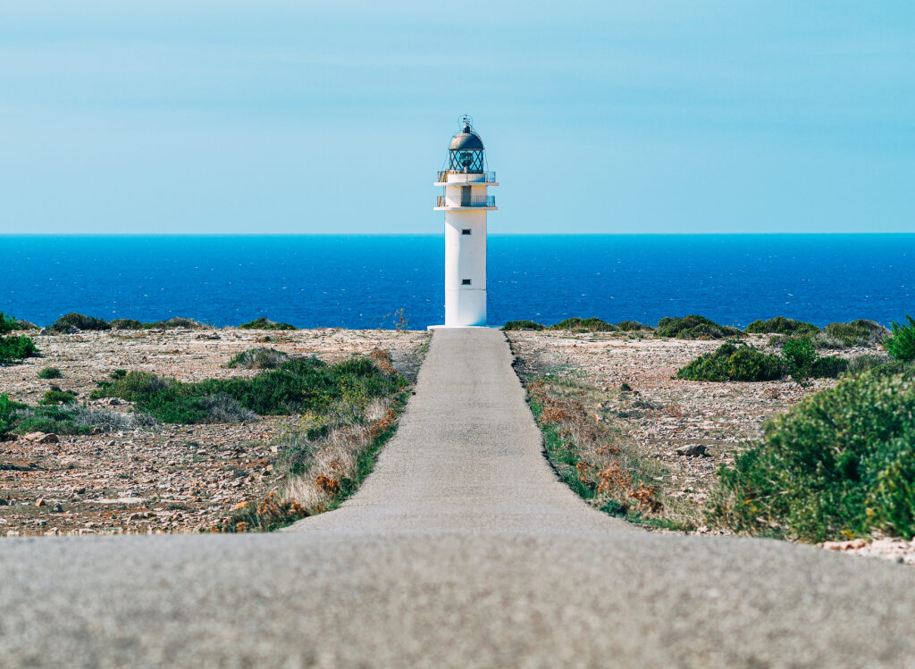 Phare sur la plage de Formentera