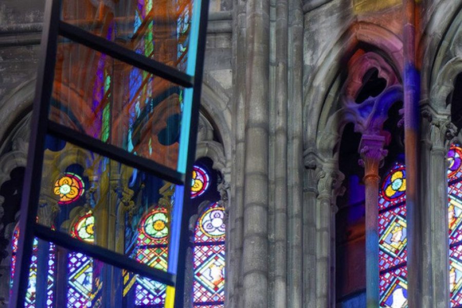 Installation exceptionnelle de Stephen Dean à la basilique Saint-Denis