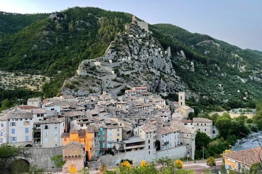 Entrevaux et Saorge decrochent le label Plus Beaux Villages de France