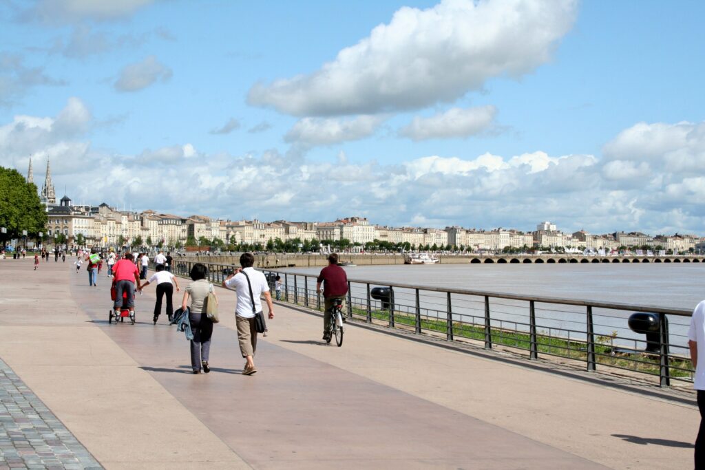 Quai des Chartrons, France