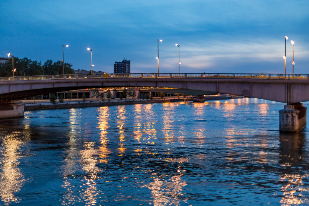 Balade sous le pont Jeanne d'Arc, Rouen