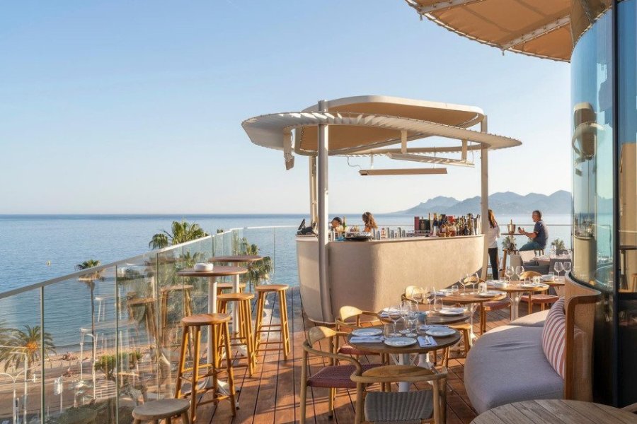 Bella by Eyal Shani, le rooftop de l'hôtel Belle plage à Cannes