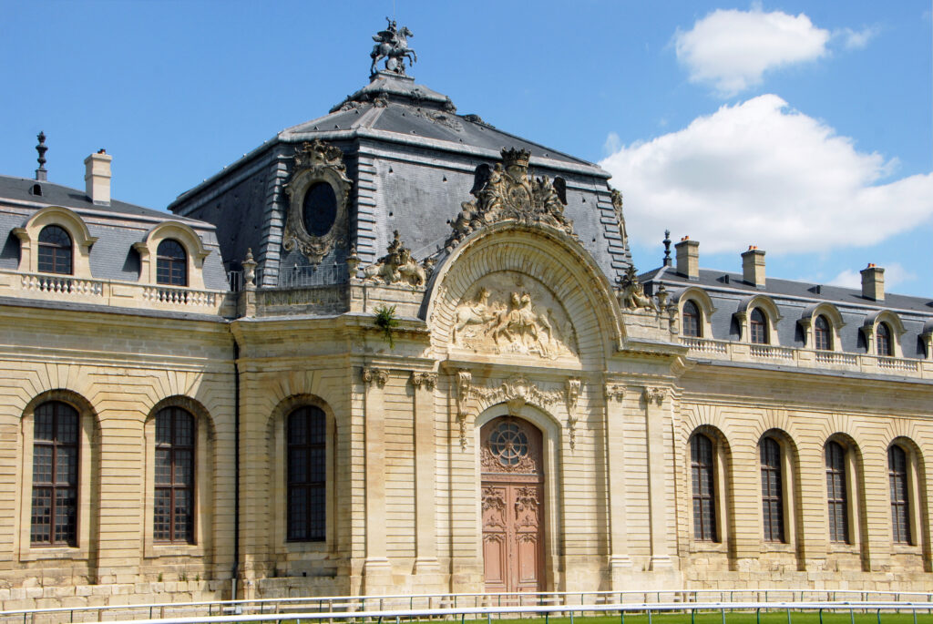 Les Grandes Écuries de Chantilly