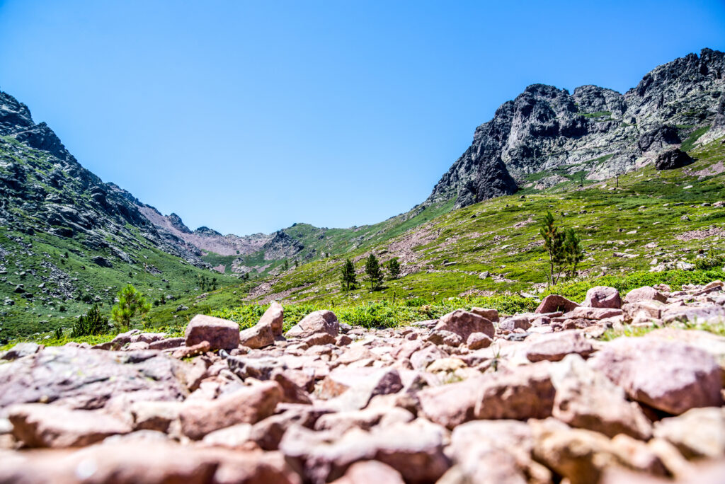 Montée vers le Mont Cinto