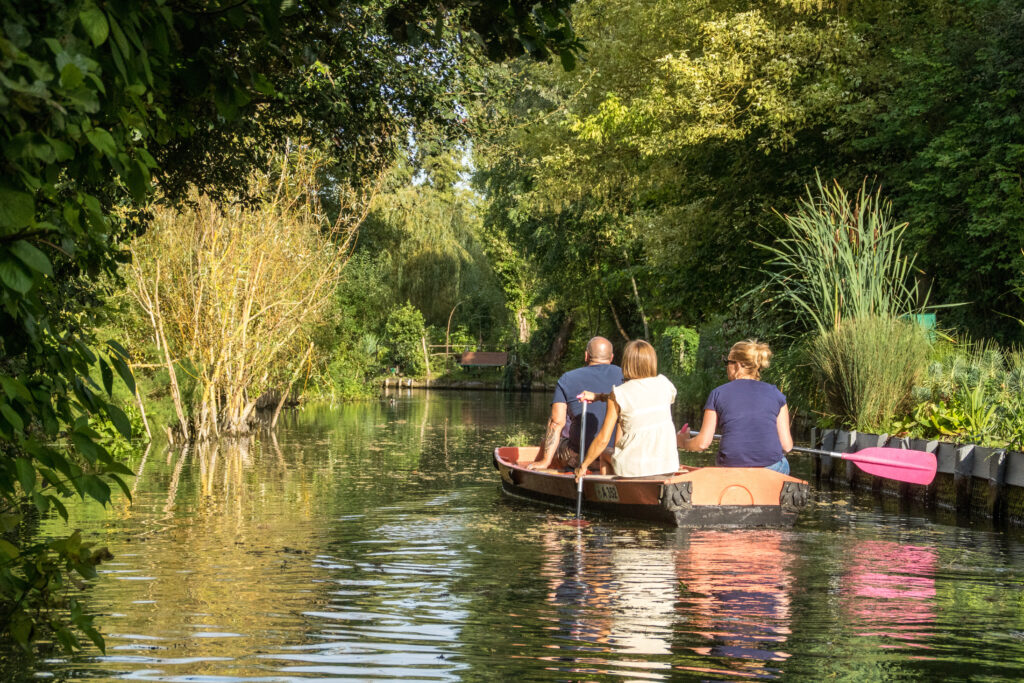 Balade en barque dans les Hortillonnages