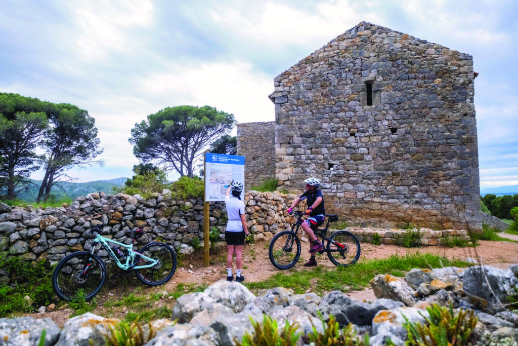 Vélo vers Pletera et autour du Ter.