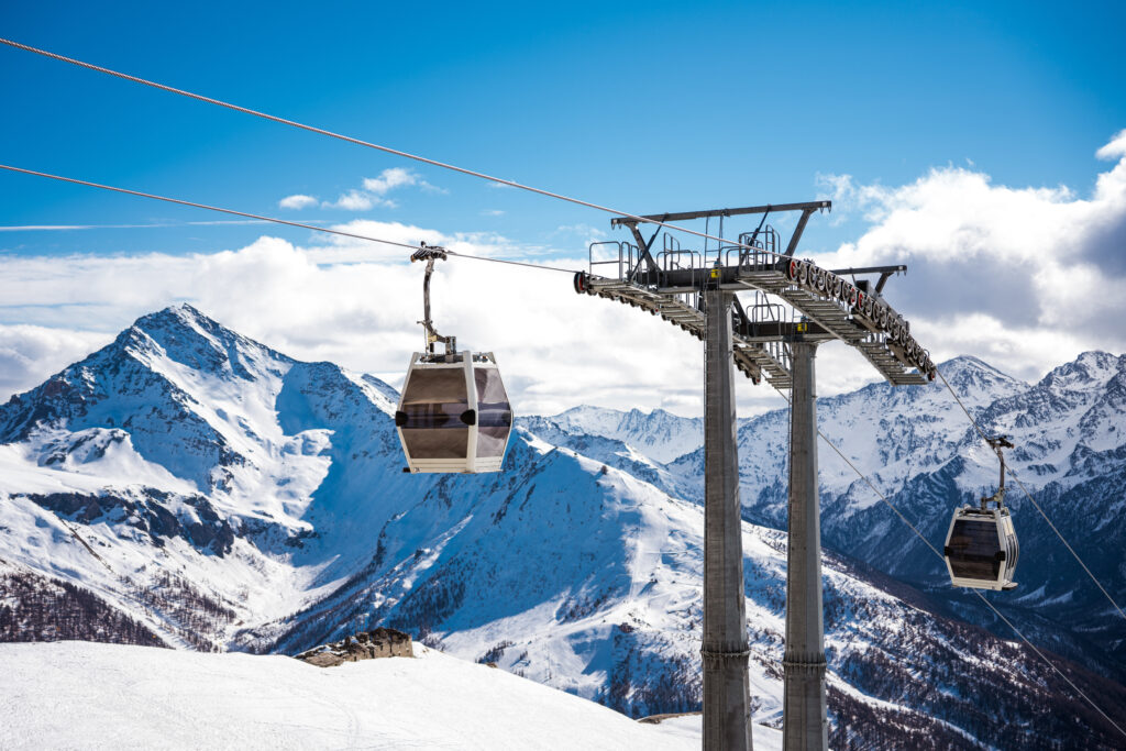 Où partir au ski en famille à pas cher ? Station de ski Sestriere, Italie