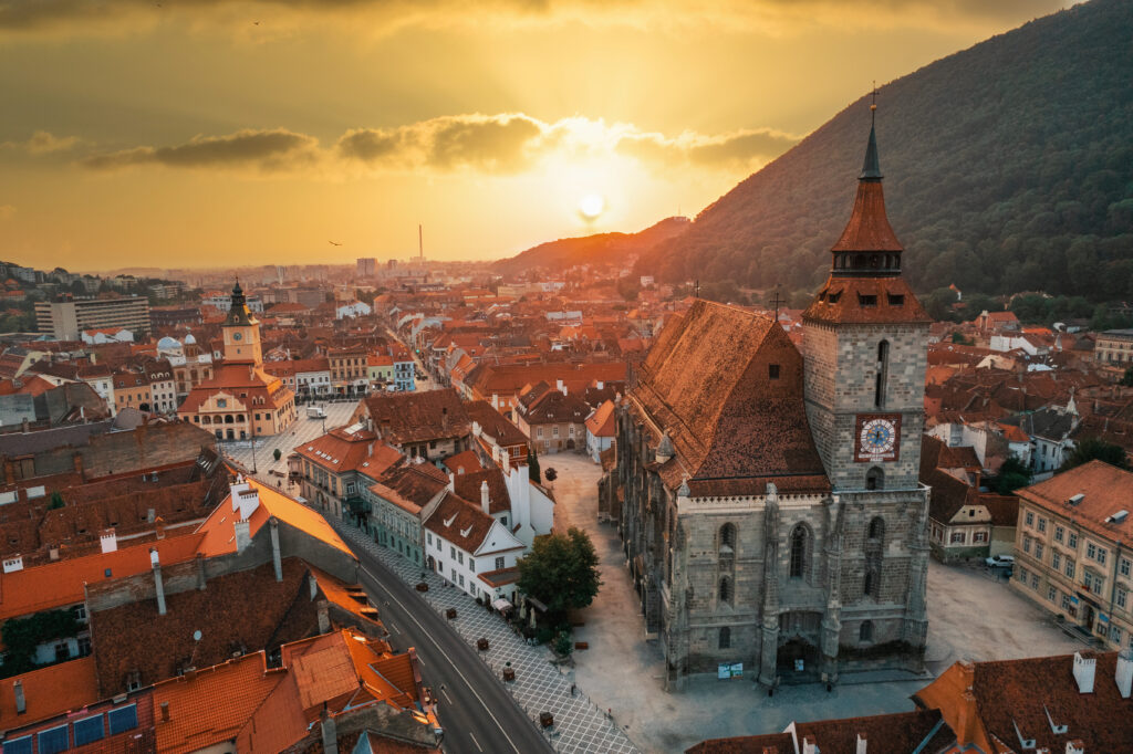 Vue sur l'église noire à Brasov