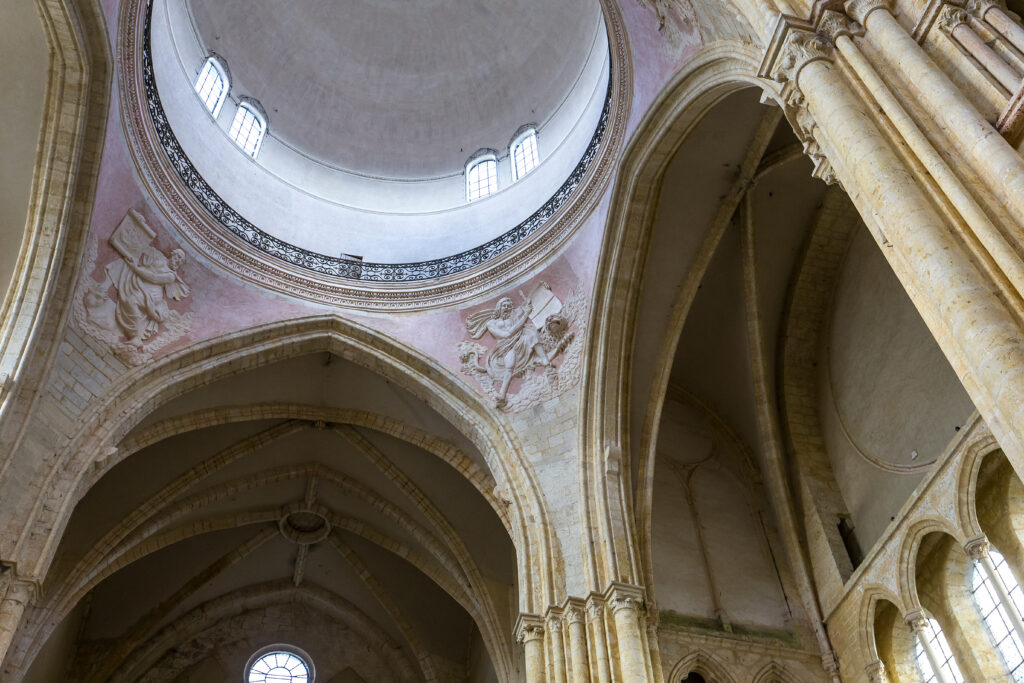 Intérieur de la Collégiale de Saint Quiriace à Provins 