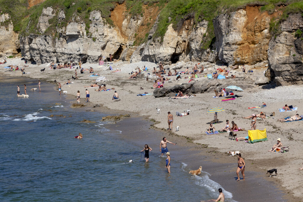 La plage d'El Rinconín ou d'El Cervigón