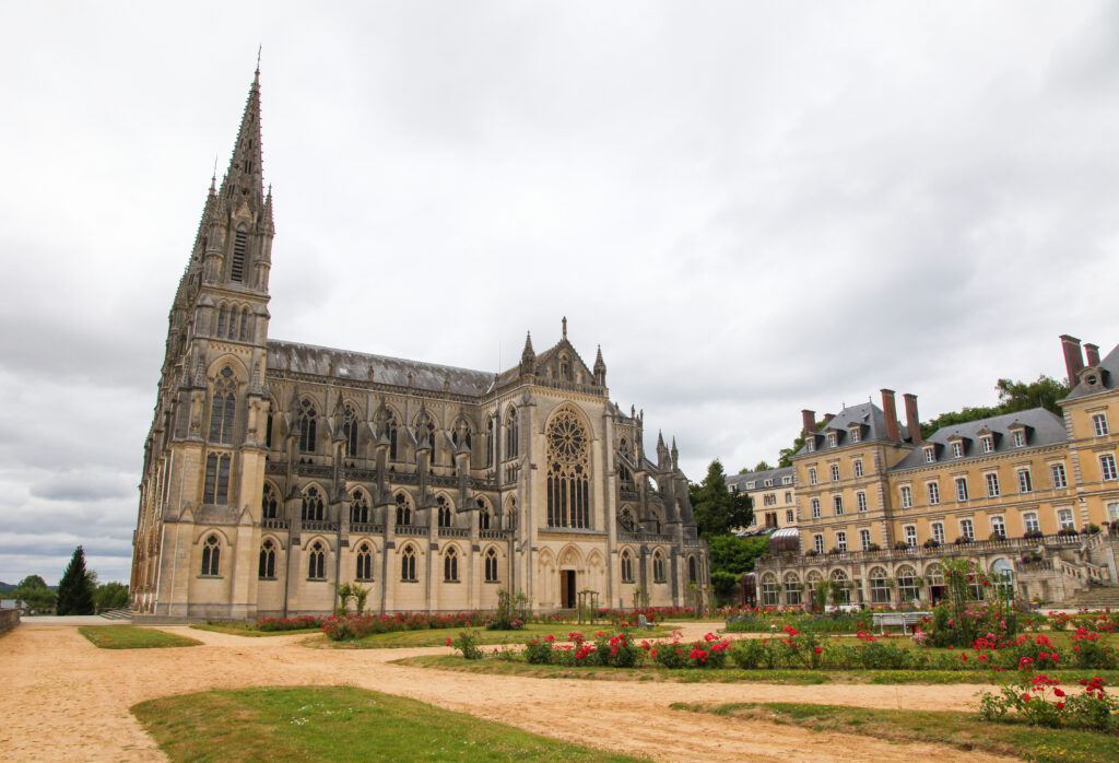 Notre Dame de Montligeon