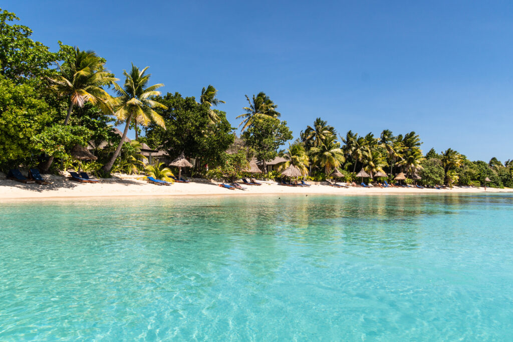 Plage de rêve sur l'île de Yasawa dans les îles Fidji 