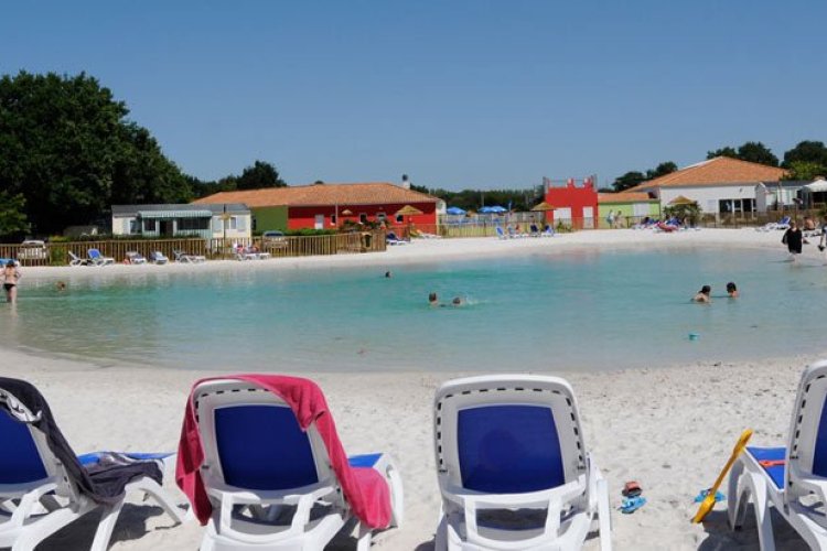 - © Camping l'Evasion