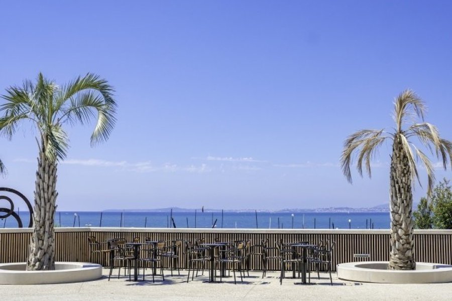 Las 10 razones principales para comprar en la Riviera Francesa