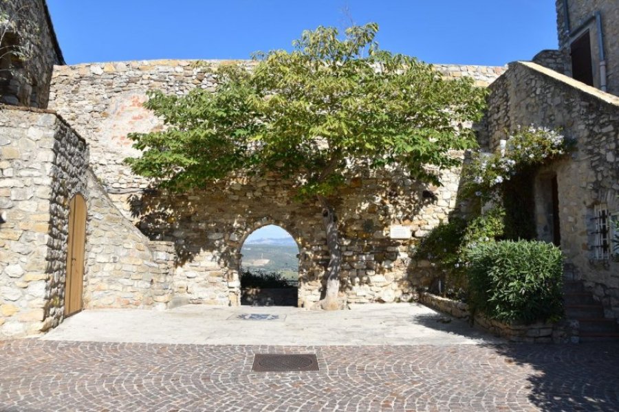 Le Castellet, a charming feudal village in the heart of Provence