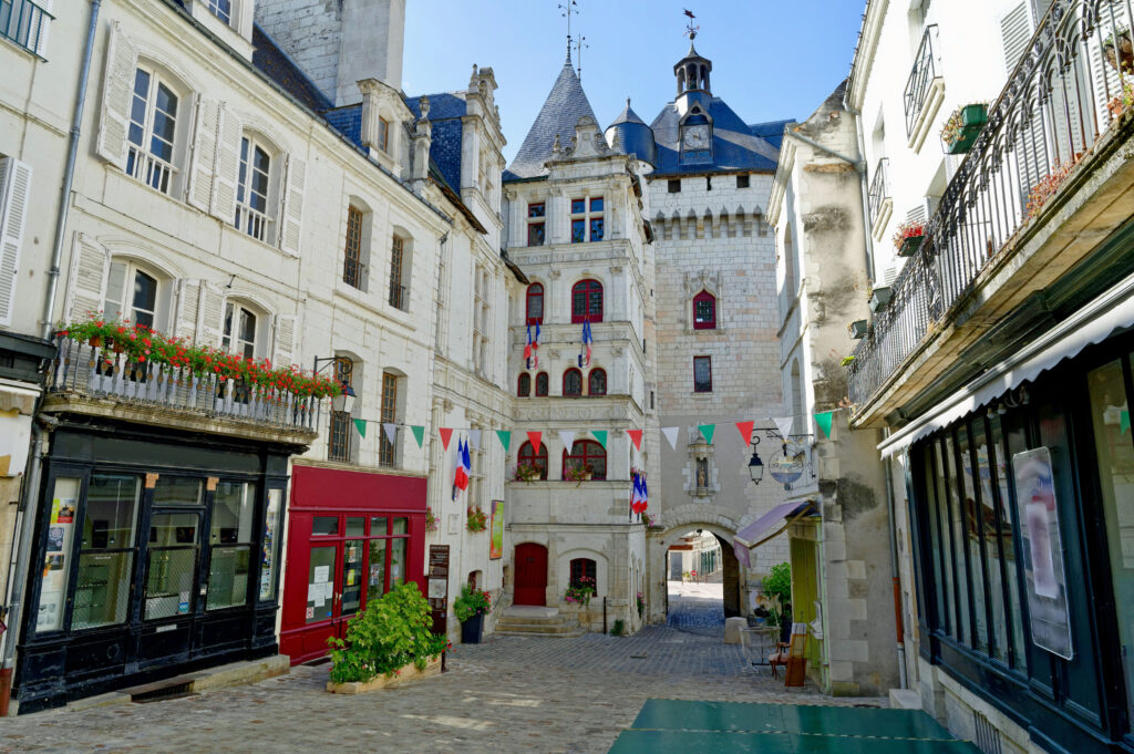 Place de l’hôtel de ville de Loches