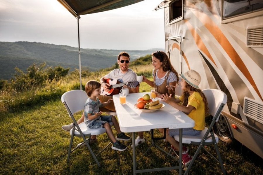 今年夏天全家去露营的5个好理由