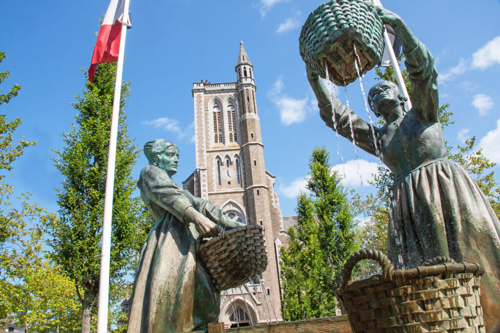 Fontaine "Les laveuses d'huîtres" à Cancale