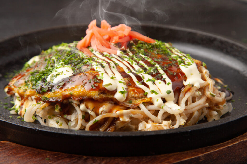 L'okonomiyaki ou "omelette japonaise"