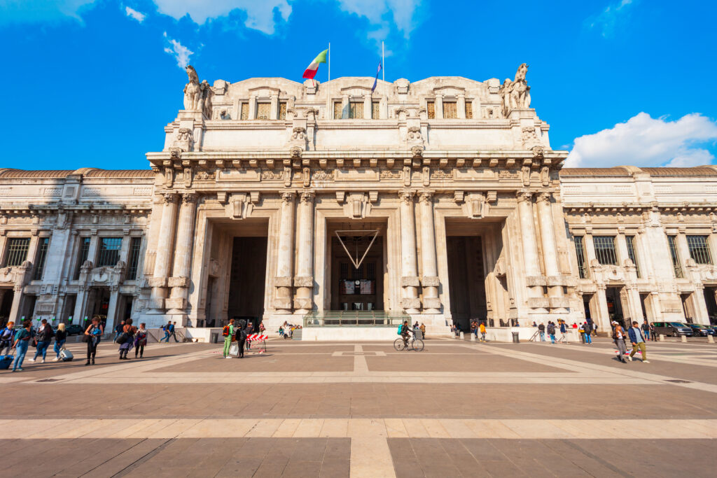 La Gare Centrale de Milan, une des plus belles gares d'Europe 