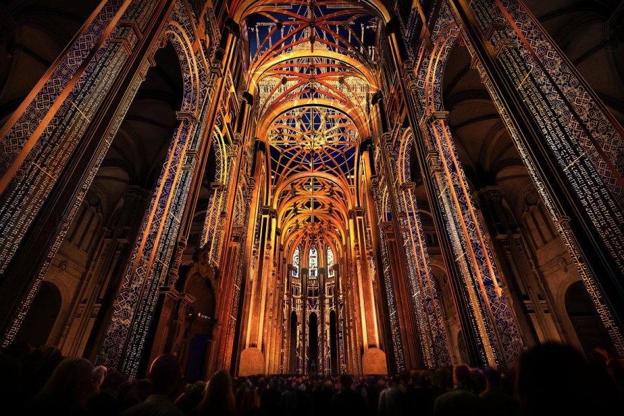 L'expérience immersive LUMINISCENCE s'installe dans l'église Saint-Eustache à Paris