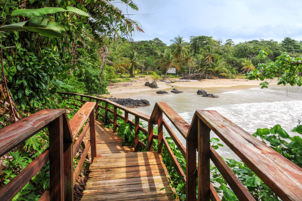 Plage de Red Frog sur l’archipel Bocas del Toro, un paradis terrestre