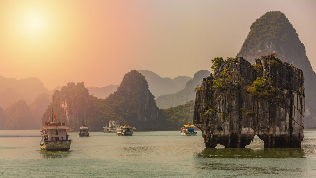 Vue sur la Baie d'Halong au Vietnam 