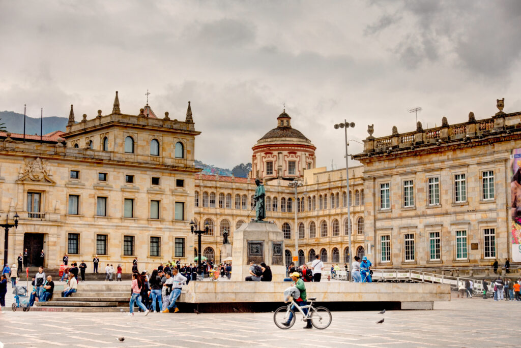 La place Bolivar à Bogota