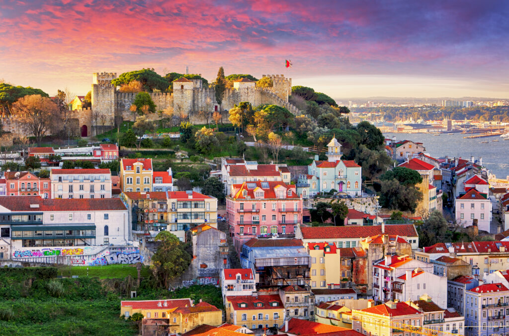 Vue sur Lisbonne et le château Sao Jorge