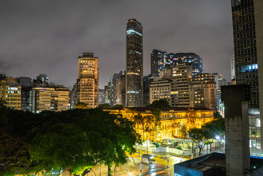Vue sur São Paulo de nuit