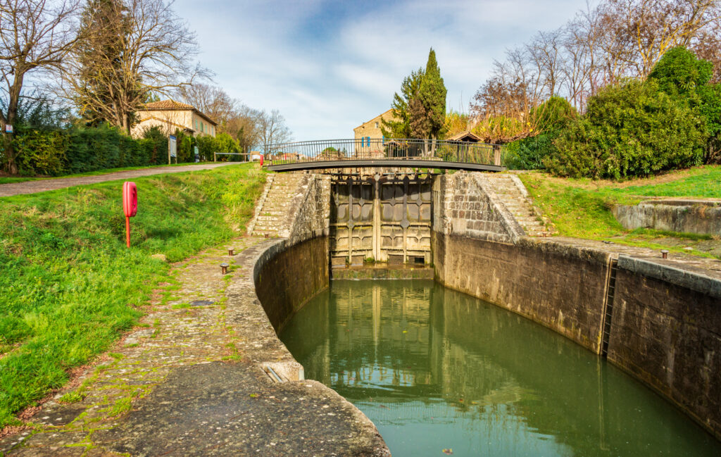 Écluse du Moulin de Trèbes sur le Canal du Midi