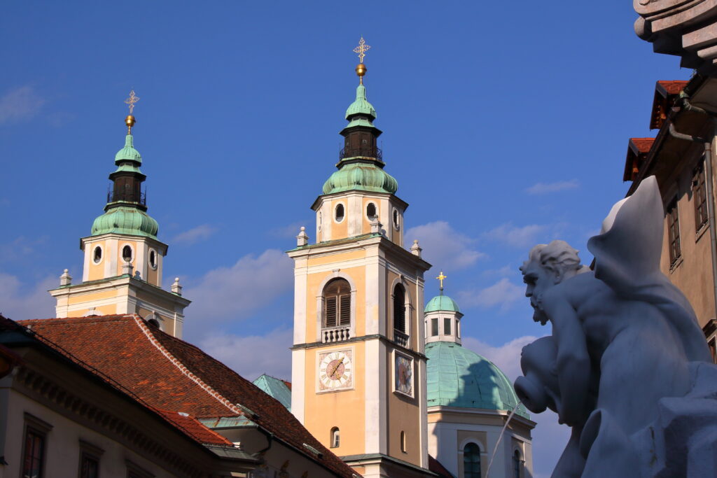 Cathédrale Saint-Nicolas à Ljubljana - Slovénie 