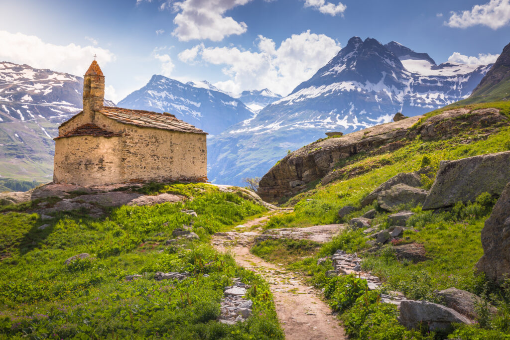 Chapelle dans les Alpes 