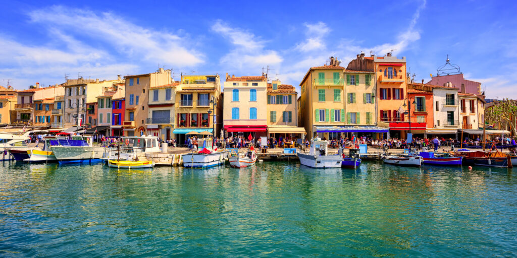 Le port de Cassis, un immanquable de la Méditerranée 