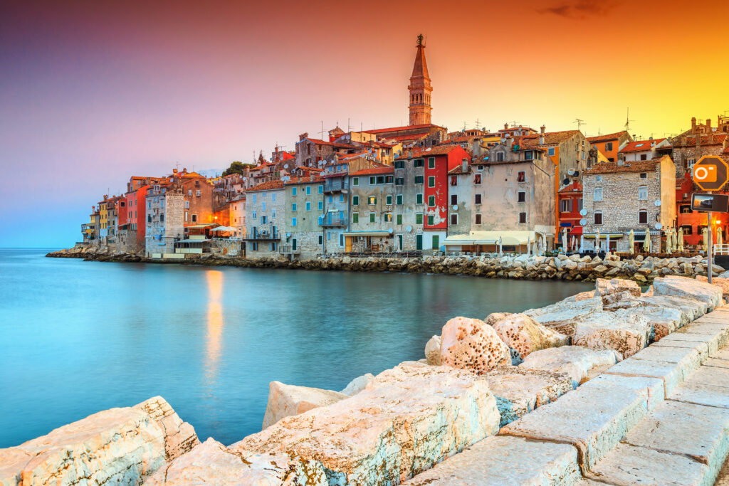 Vue sur Rovinj au coucher de soleil