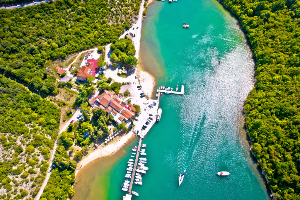 Vue aérienne du fjord de  Limski