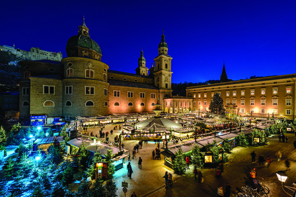 Marché de Noël Salzbourgeois sur la Residenzplatz.