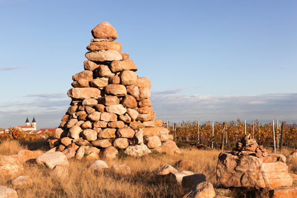 Bourdon Tower, Géoparc Beaujolais 