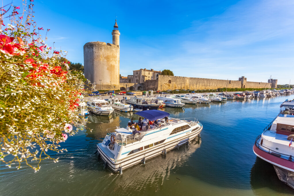 Tours et remparts d'Aigues-Mortes