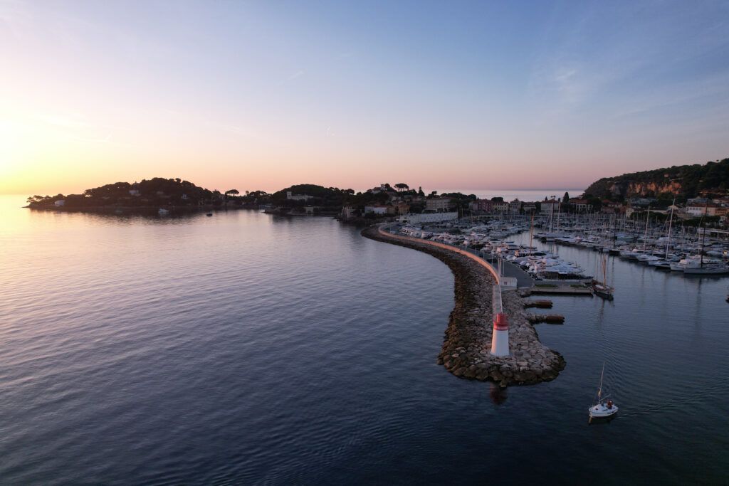 Le phare de Saint-Jean-Cap-Ferrat