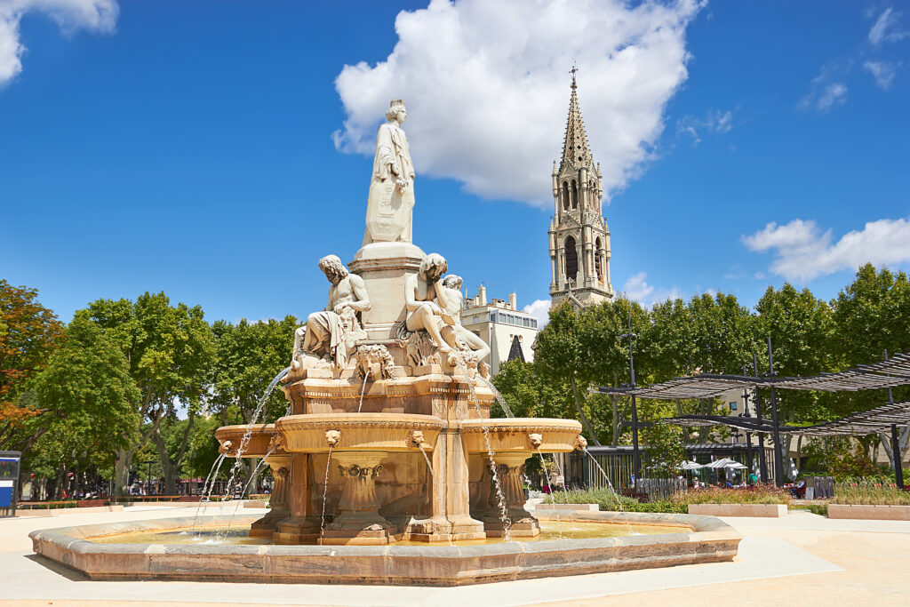 L’esplanade Charles de Gaulle à Nîmes