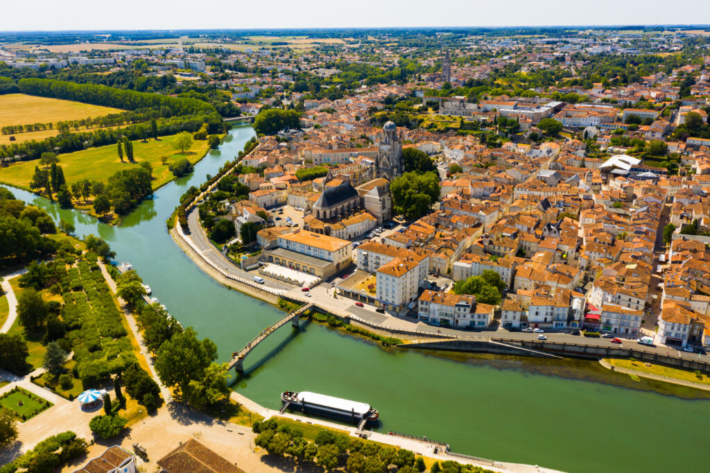 Vue sur Saintes