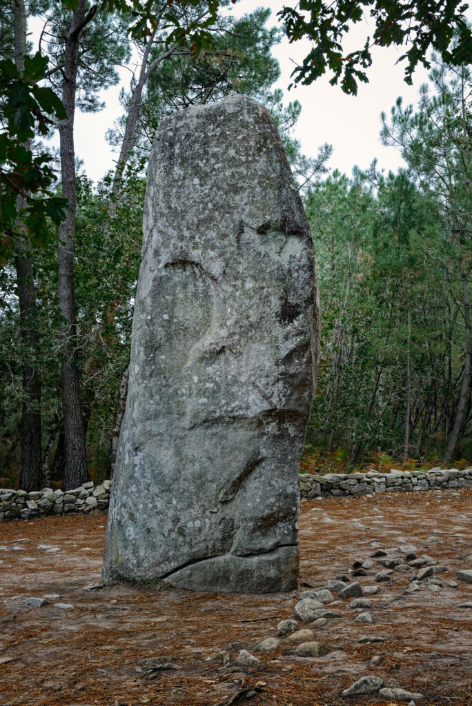 Le Géant du Manio, Carnac