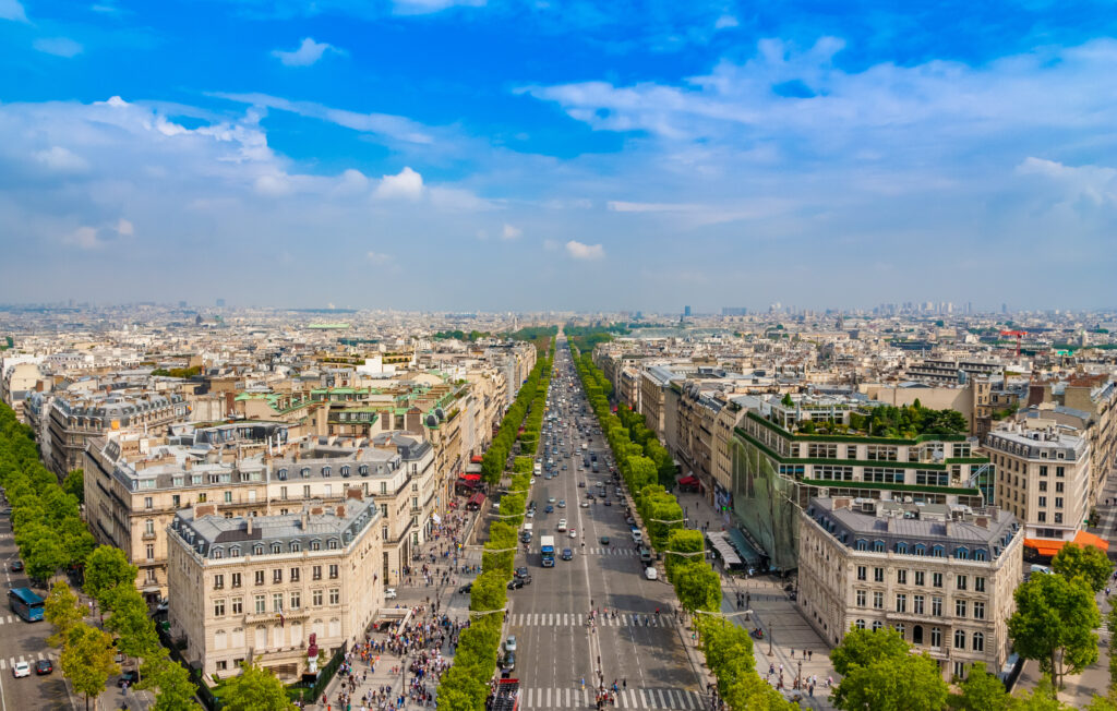 Champs-Elysées