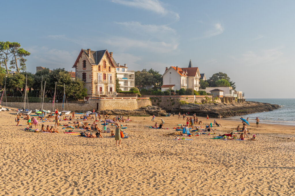 Plage du Bureau au soleil couchant, à Saint-Palais-sur-Mer